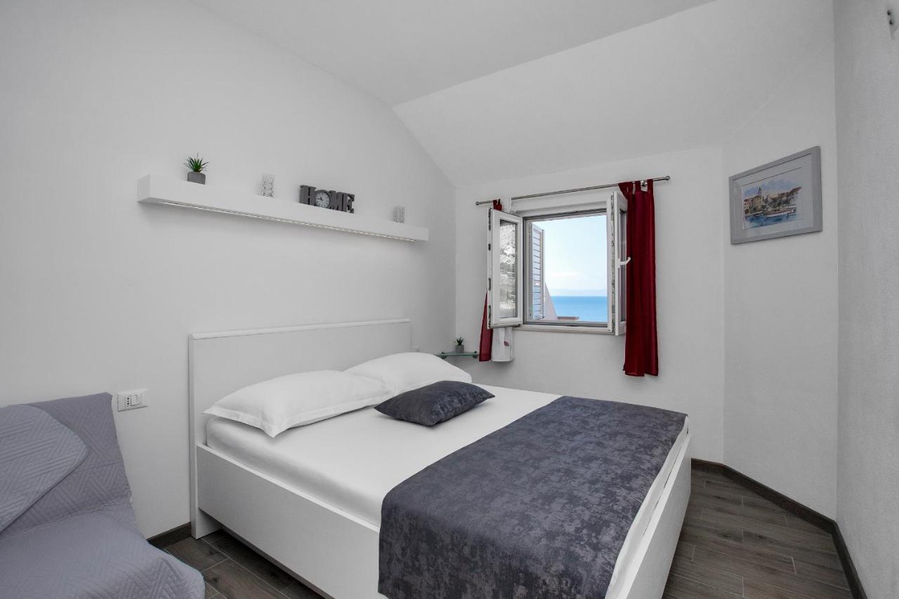 Apartments By The Sea Drasnice, Makarska - 2581 ภายนอก รูปภาพ
